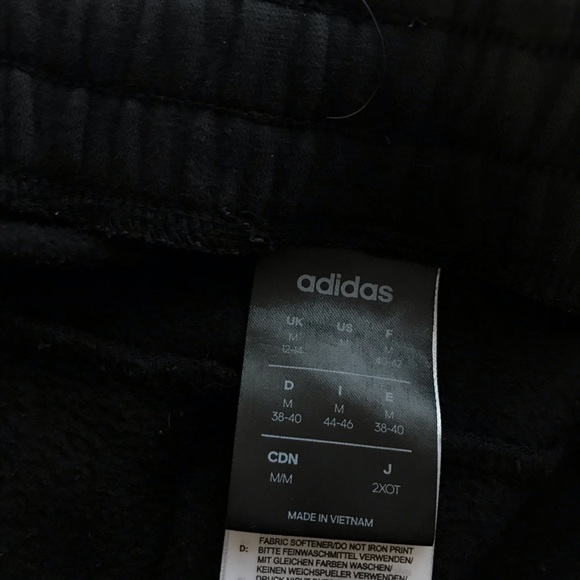 Classic Adidas Sweatpants - Picture 3 of 4